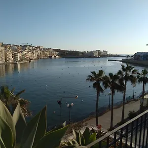 Seafront Akwador Affittacamere