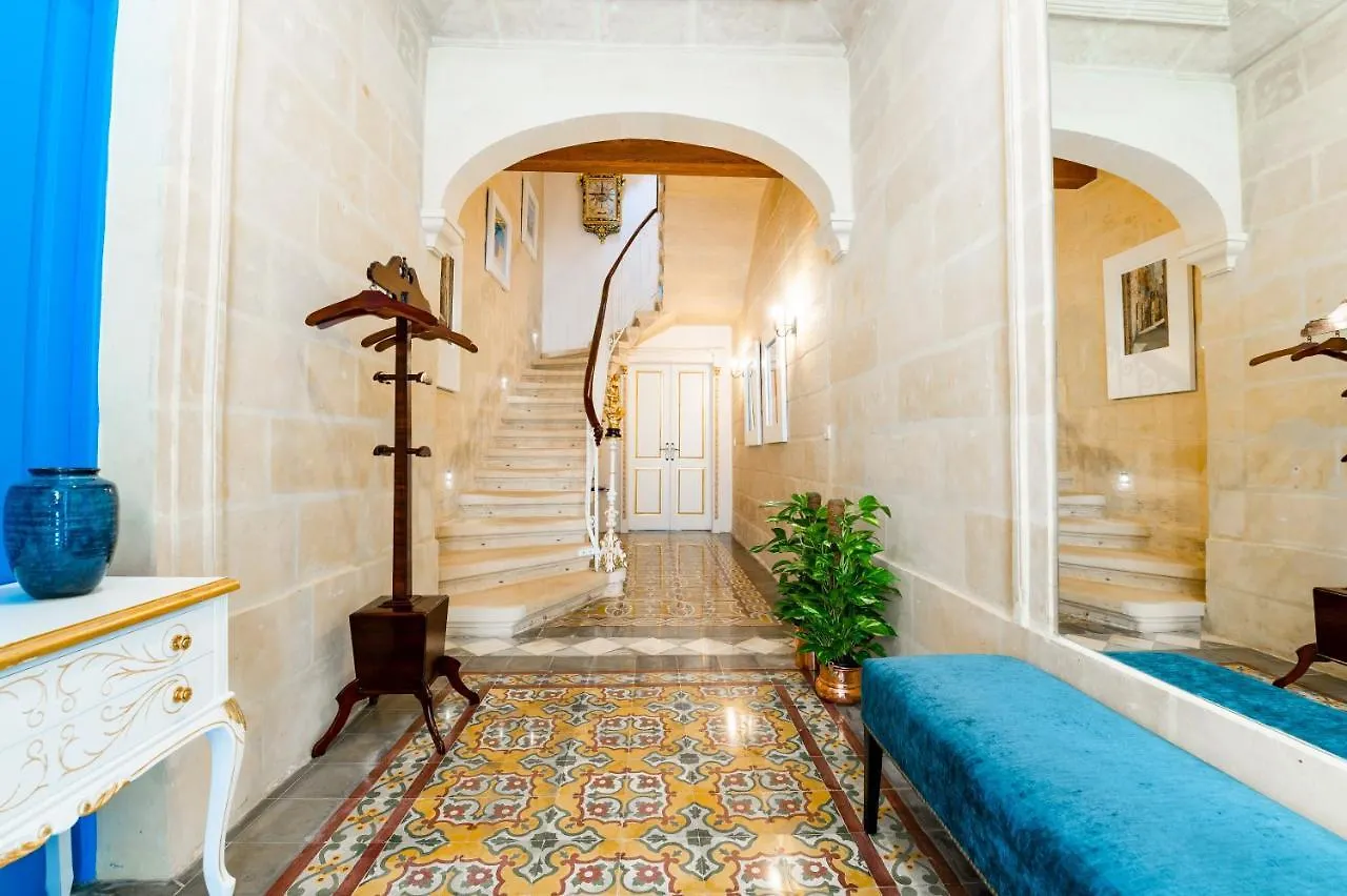 Monreal Boutique Townhouse - R024Rm6 Hotel Paola